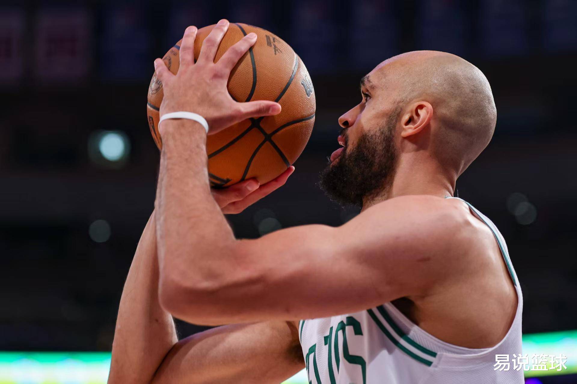 lol中国总决赛-包含德国杯今晚走向成谜，纽约尼克斯篮板制胜，悬念犹存，年轻球员得到机会的词条