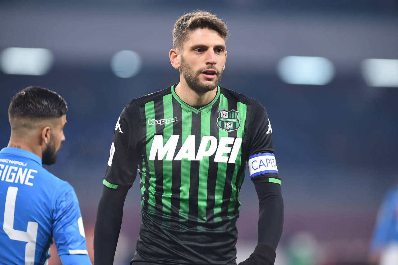 小刚踢足球时突然倒地初步判断为肌肉拉伤 小刚踢足球时突然倒地初步判断为肌肉拉伤