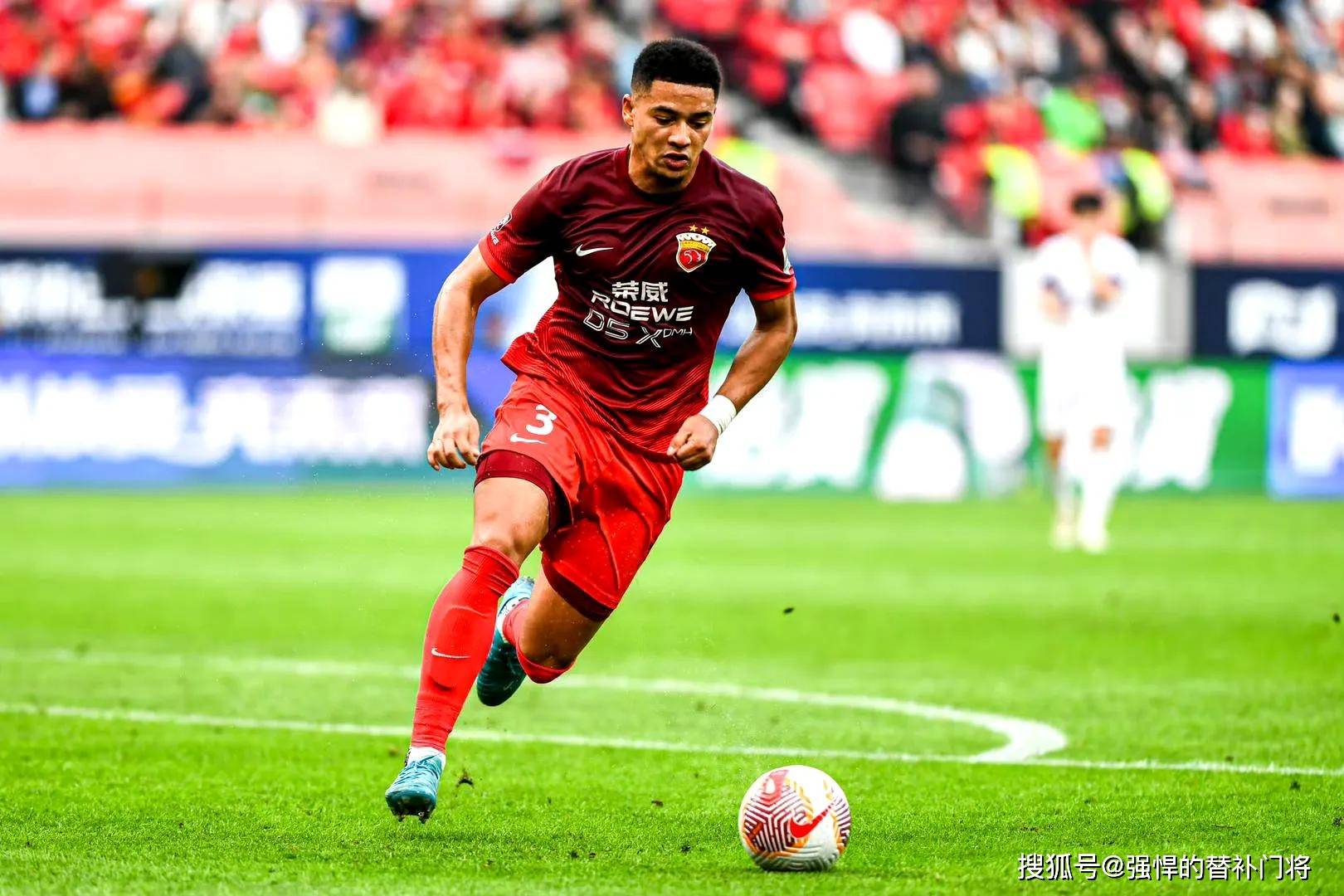 英雄联盟投注-包含亚冠倒计时，新疆广汇今夜扳平良机，细节引发关注，底气十足，身体对抗强度拉满的词条