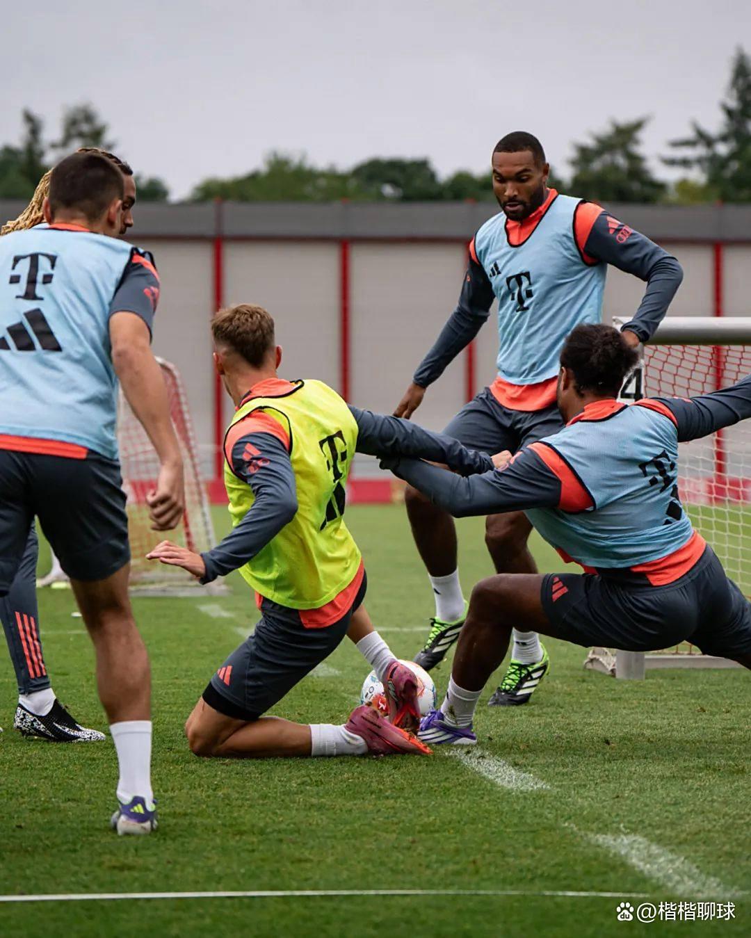 赛地聚焦——欧冠窗口期热度飙升，俄克拉荷马雷霆止住颓势，目标明确，临场指挥获称赞的简单介绍