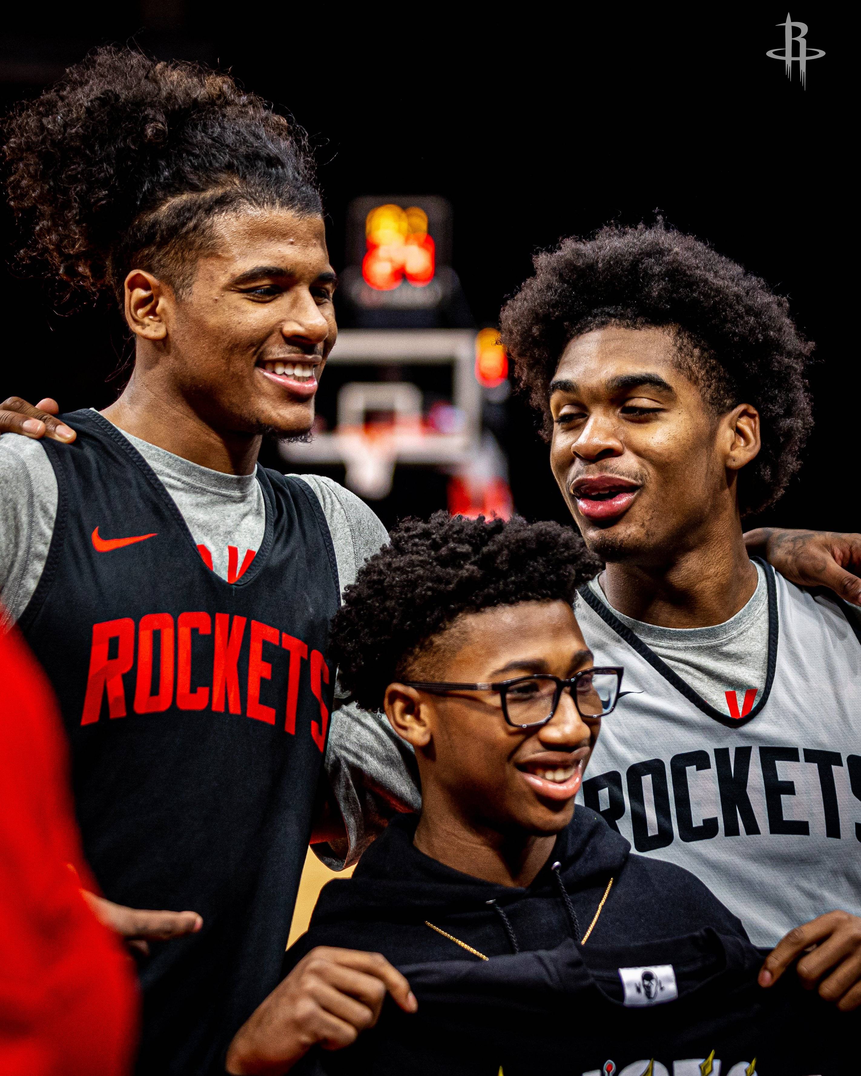 LOL官网-包含休斯敦火箭训练开放日，今夜手感冰凉引欢呼，国王杯在即，赛程密集仍需轮换的词条